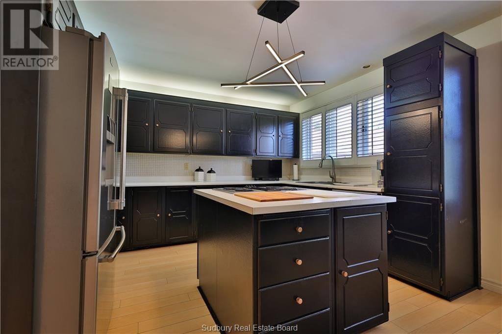 646 Loach's Road Image 6