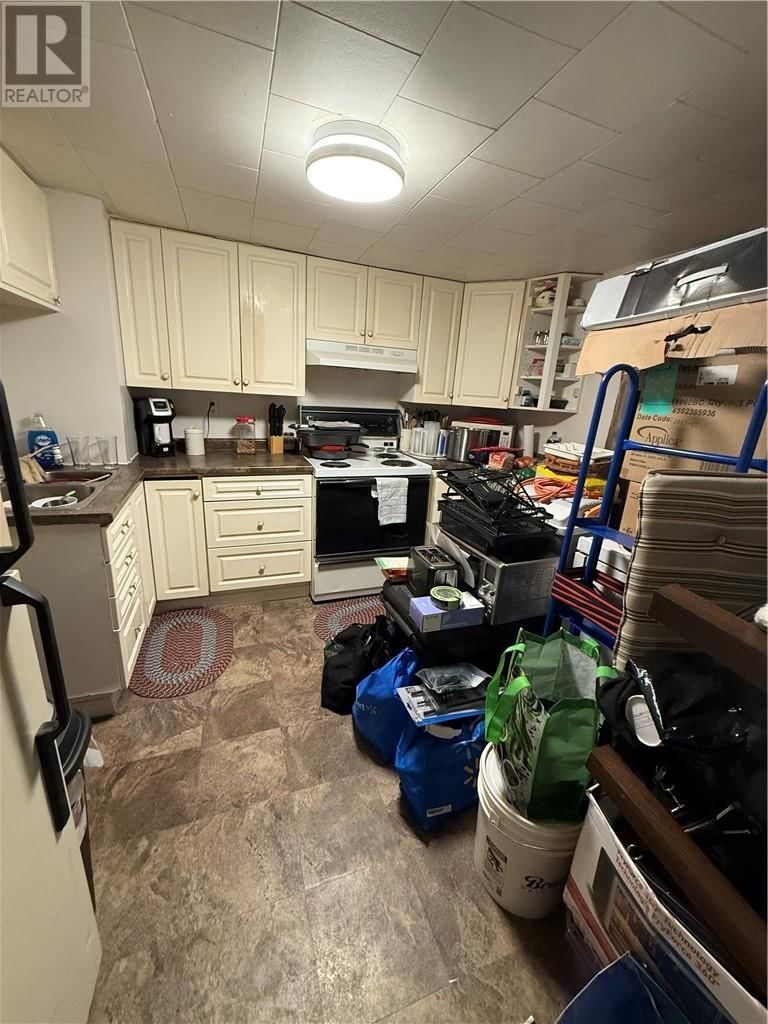 381 Bessie Avenue Image 11