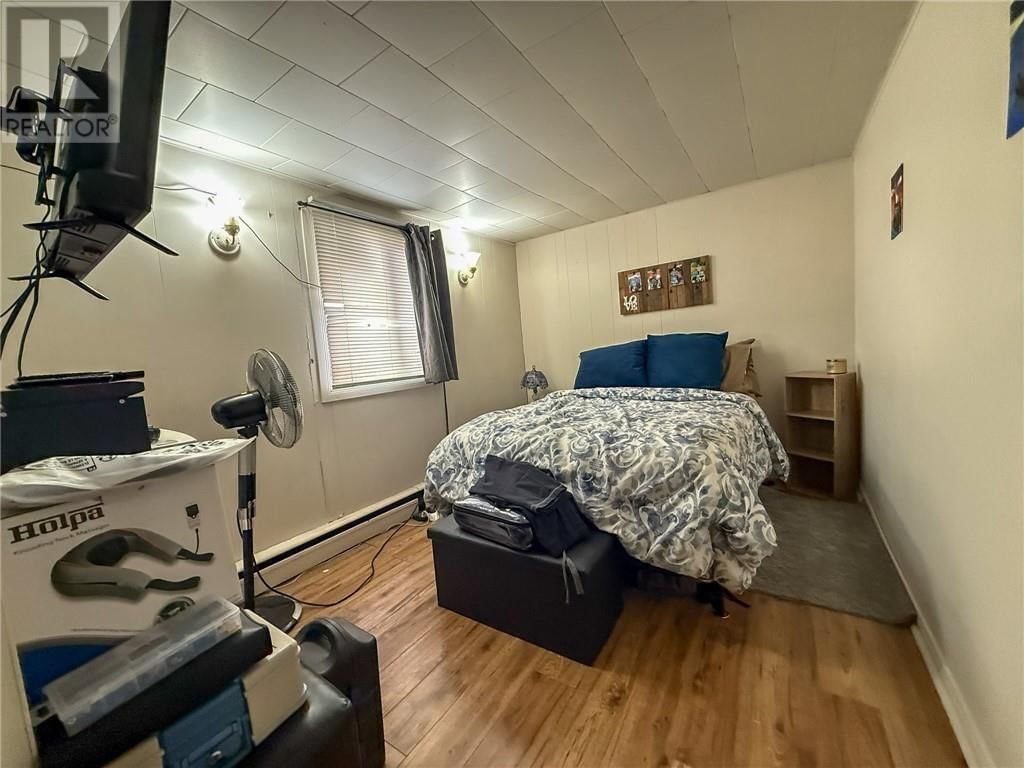381 Bessie Avenue Image 13