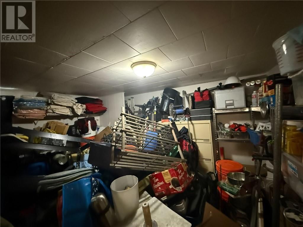 381 Bessie Avenue Image 16