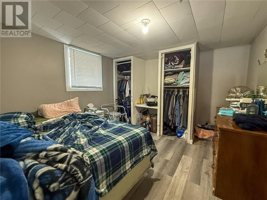 381 Bessie Avenue Image 6