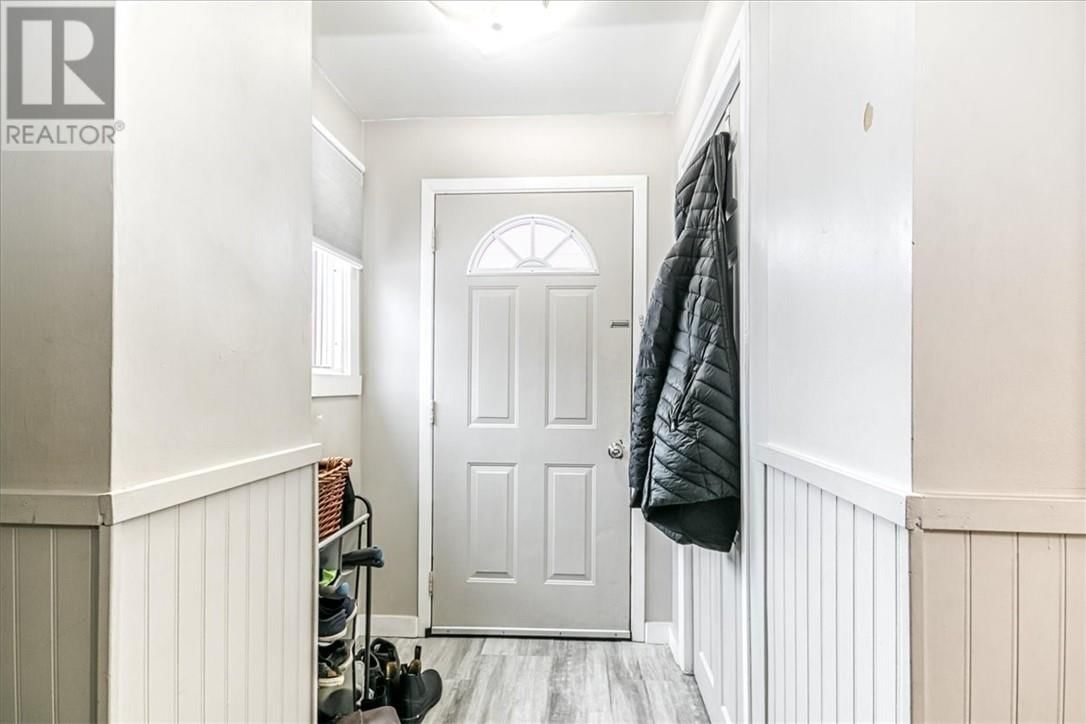 502 PINE STREET Image 16