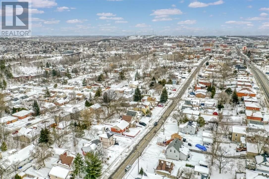 502 PINE STREET Image 34