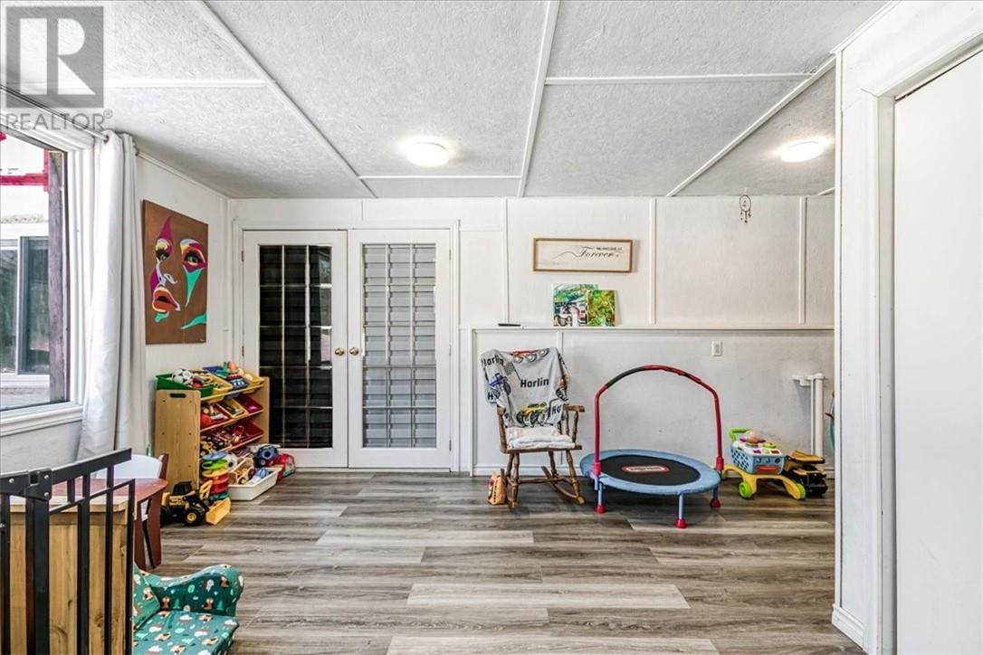 5 CAMPBELL DRIVE Image 14