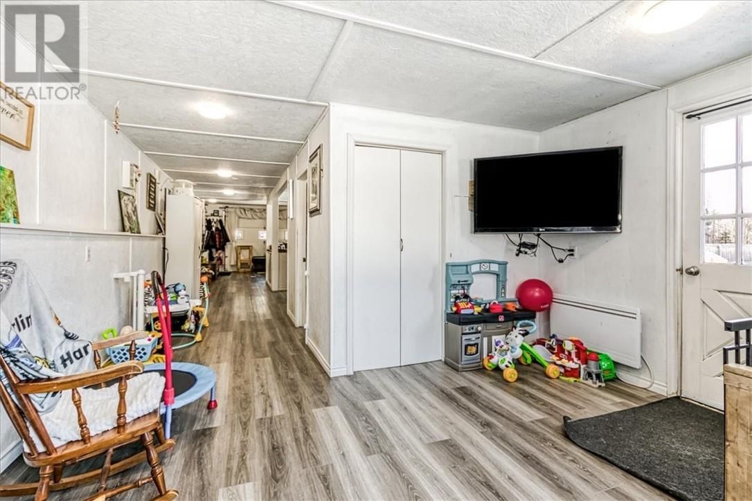 5 CAMPBELL DRIVE Image 15