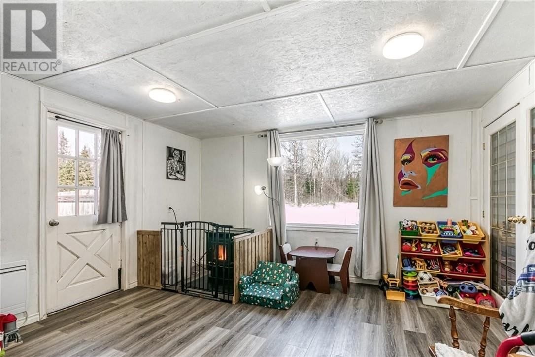 5 CAMPBELL DRIVE Image 16
