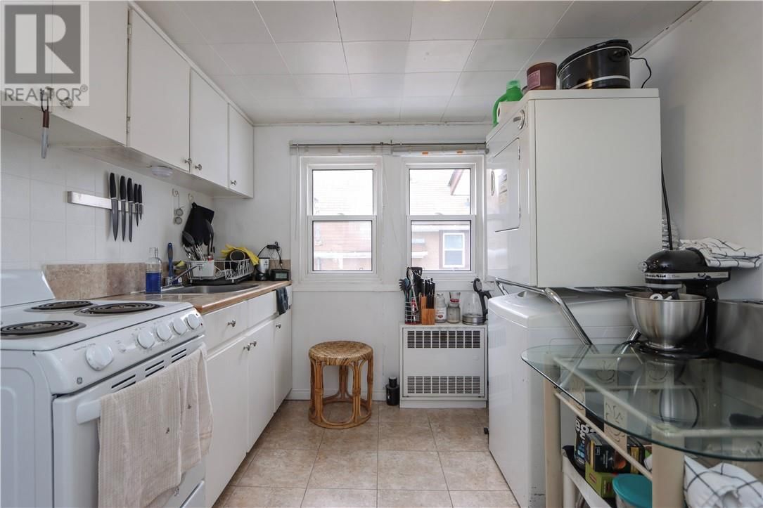 398 HOROBIN STREET Image 10