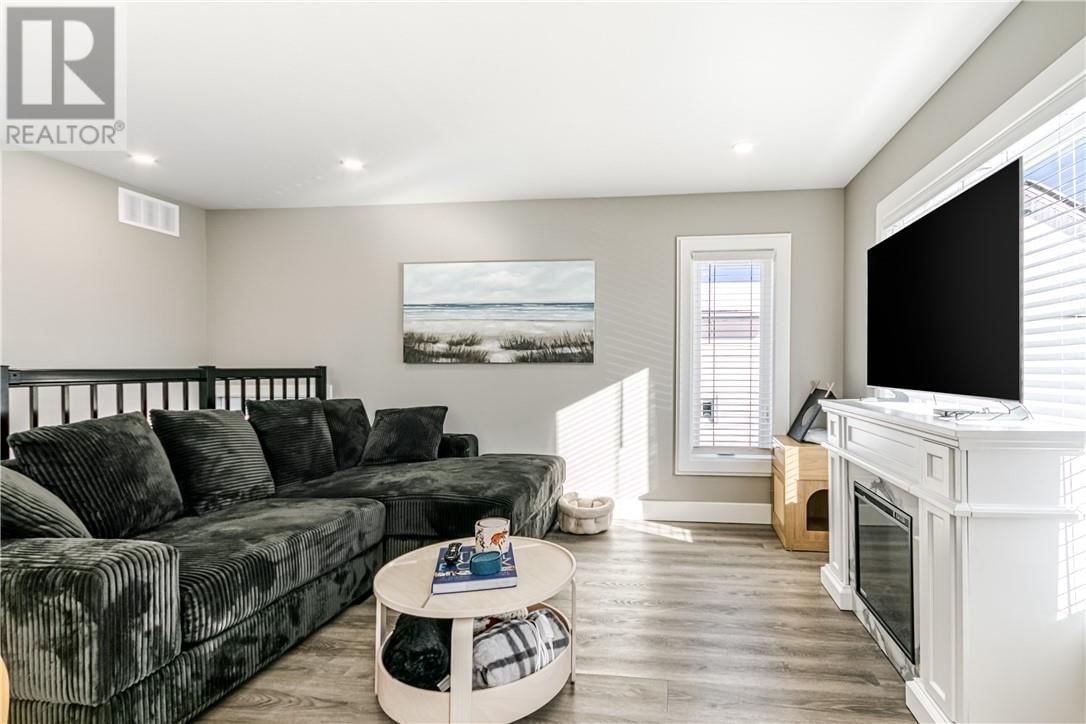 1295 WILL STREET Image 21