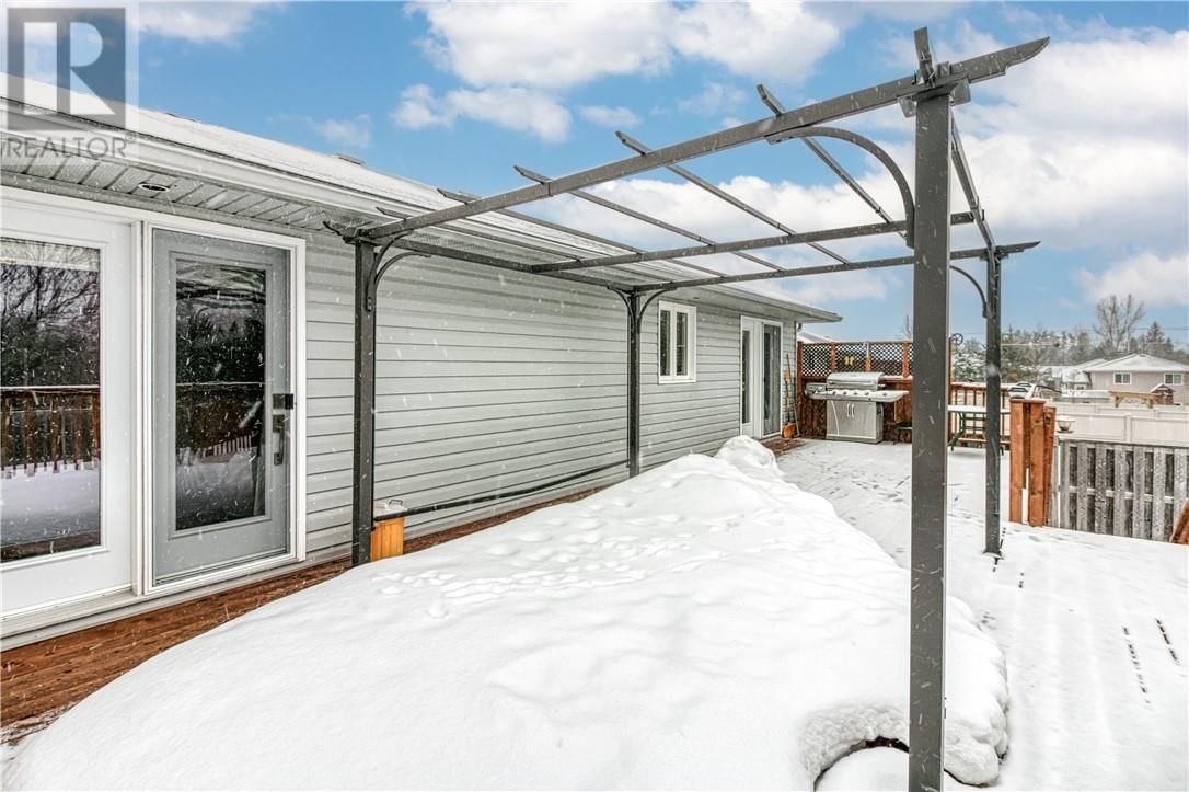 4761 SERENNA DRIVE Image 42