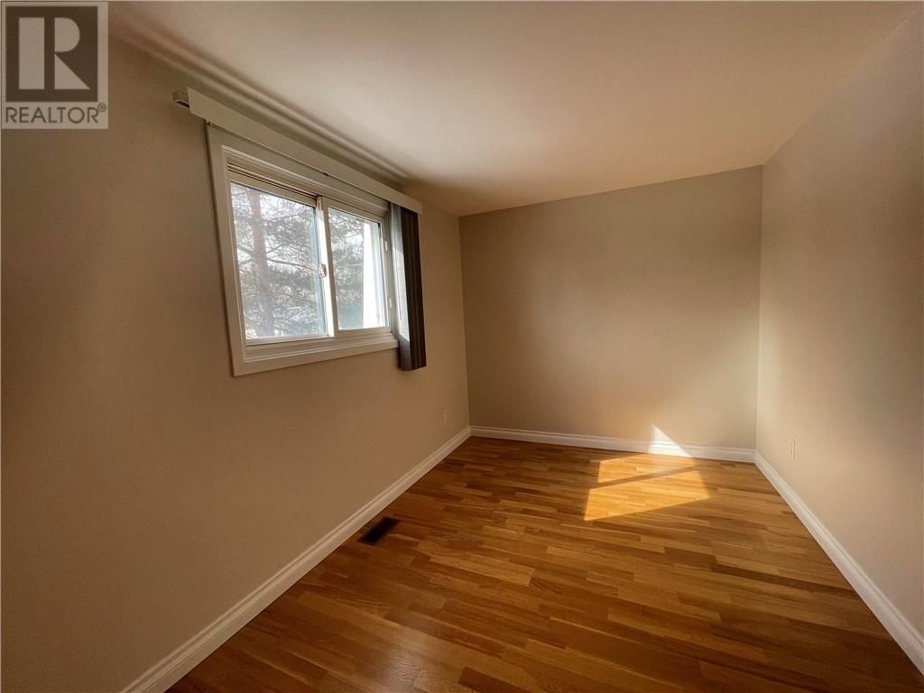 18 FIRST AVENUE Image 18
