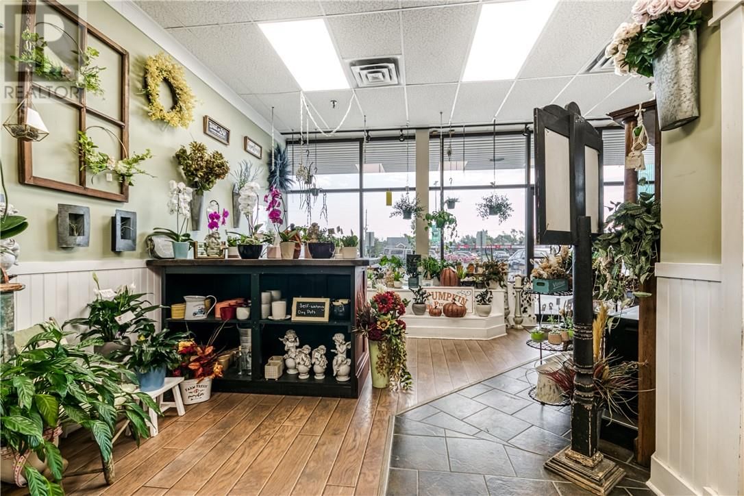 3 - 1812 LASALLE BOULEVARD Image 16