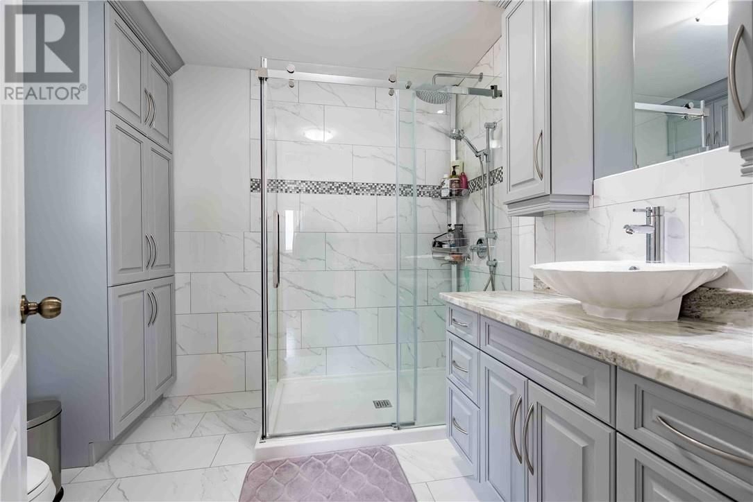 104 BAYSIDE CRESCENT Image 27
