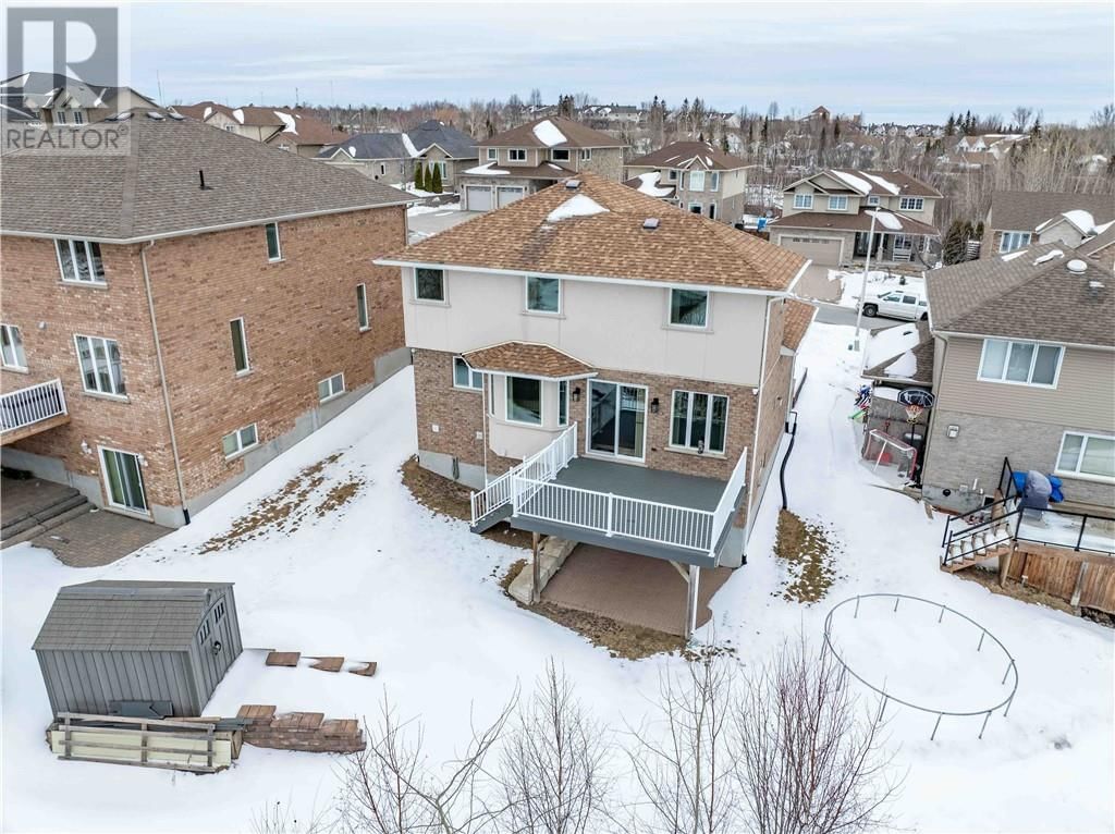 104 BAYSIDE CRESCENT Image 46