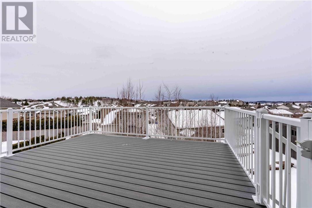104 BAYSIDE CRESCENT Image 5
