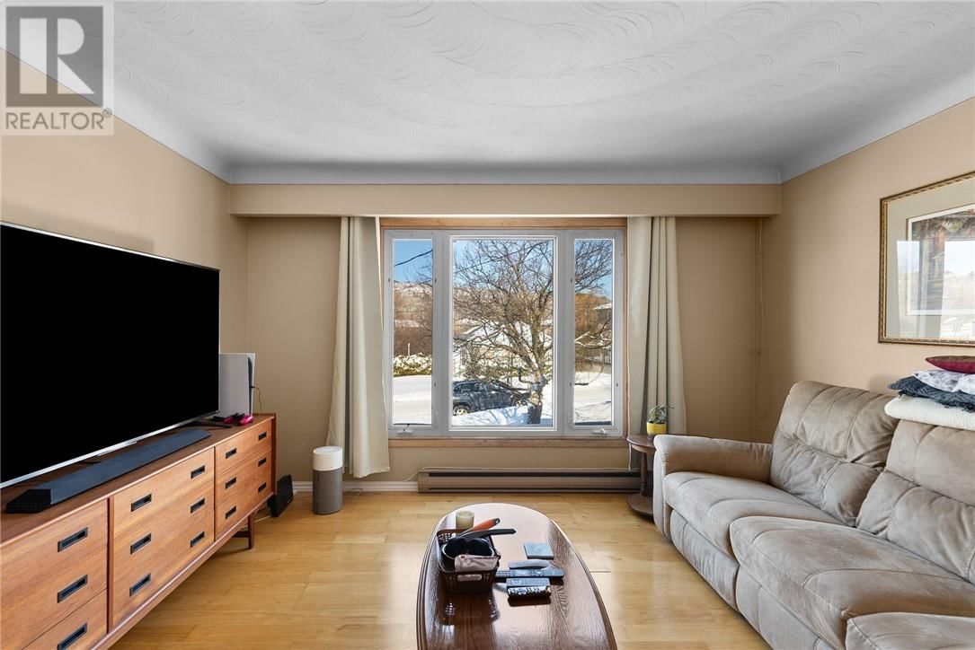 1144-1146 MARCEL STREET Image 44