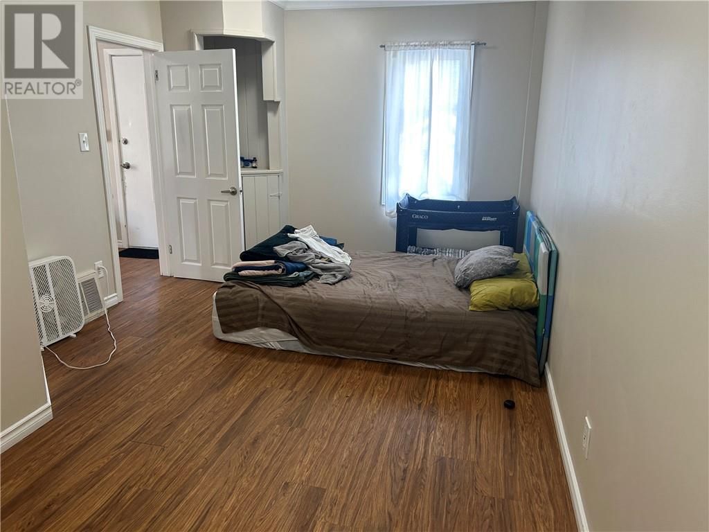 432 BESSIE AVENUE Image 6