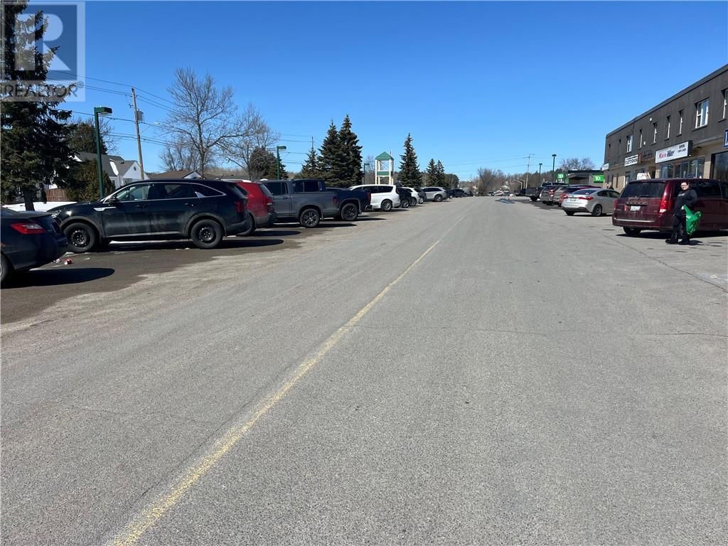 603 MAIN STREET Image 3
