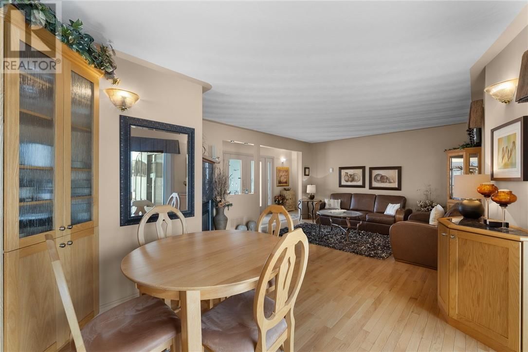 740 DEW DROP ROAD Image 22