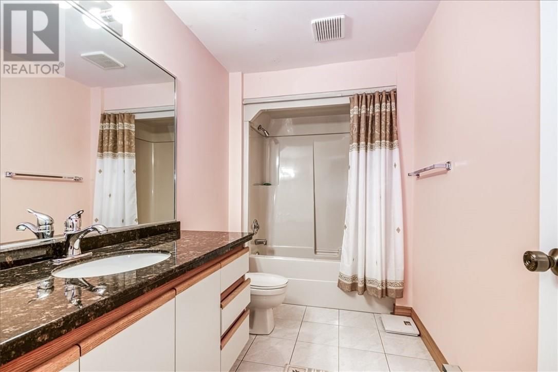 402 MAKI AVENUE Image 23