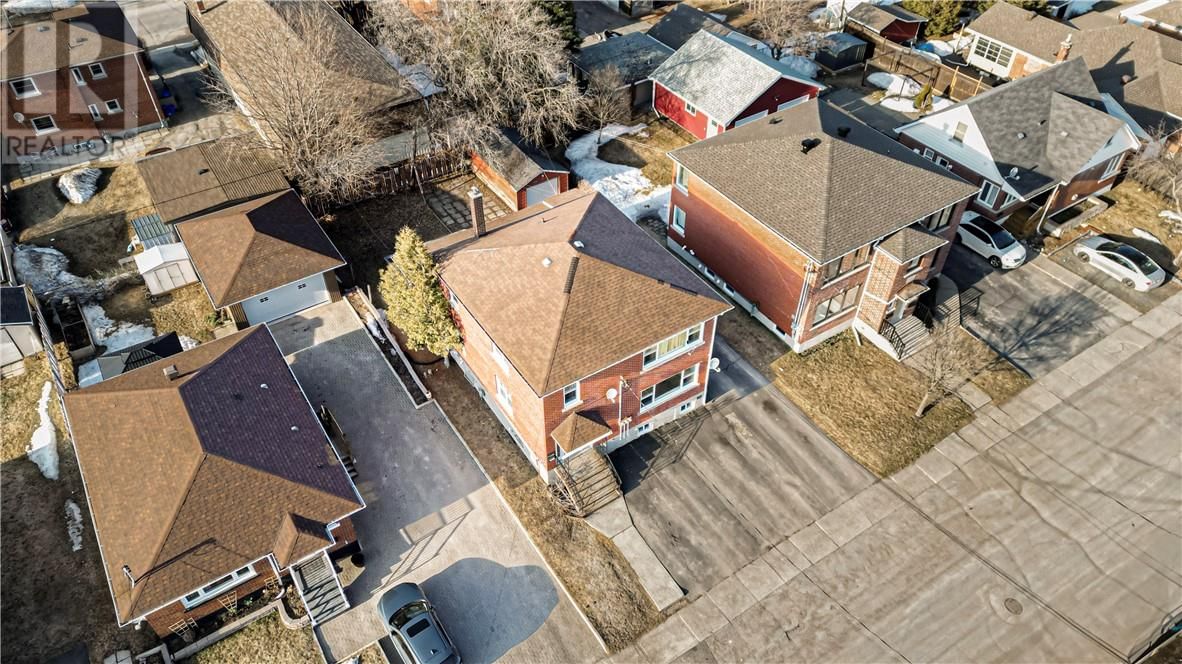 476 WHITE AVENUE Image 15
