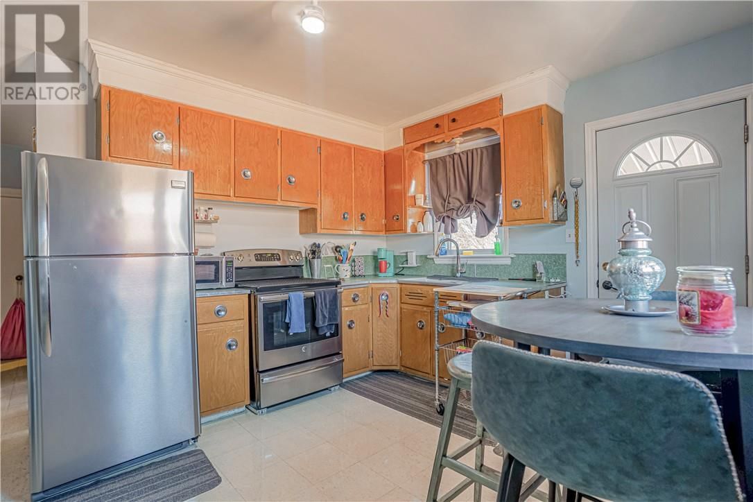 476 WHITE AVENUE Image 4