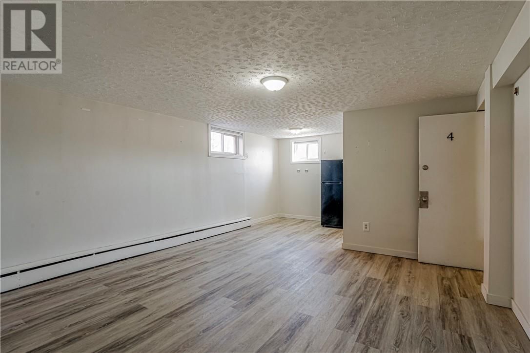 476 WHITE AVENUE Image 5
