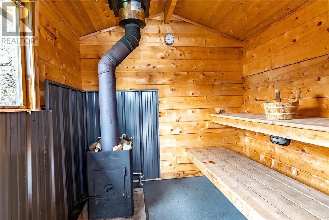 2095 SUNNYSIDE ROAD Image 17