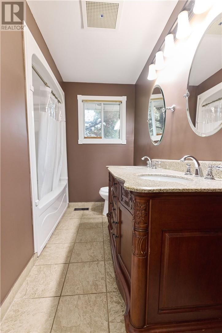 1668 BRIAR AVENUE Image 12