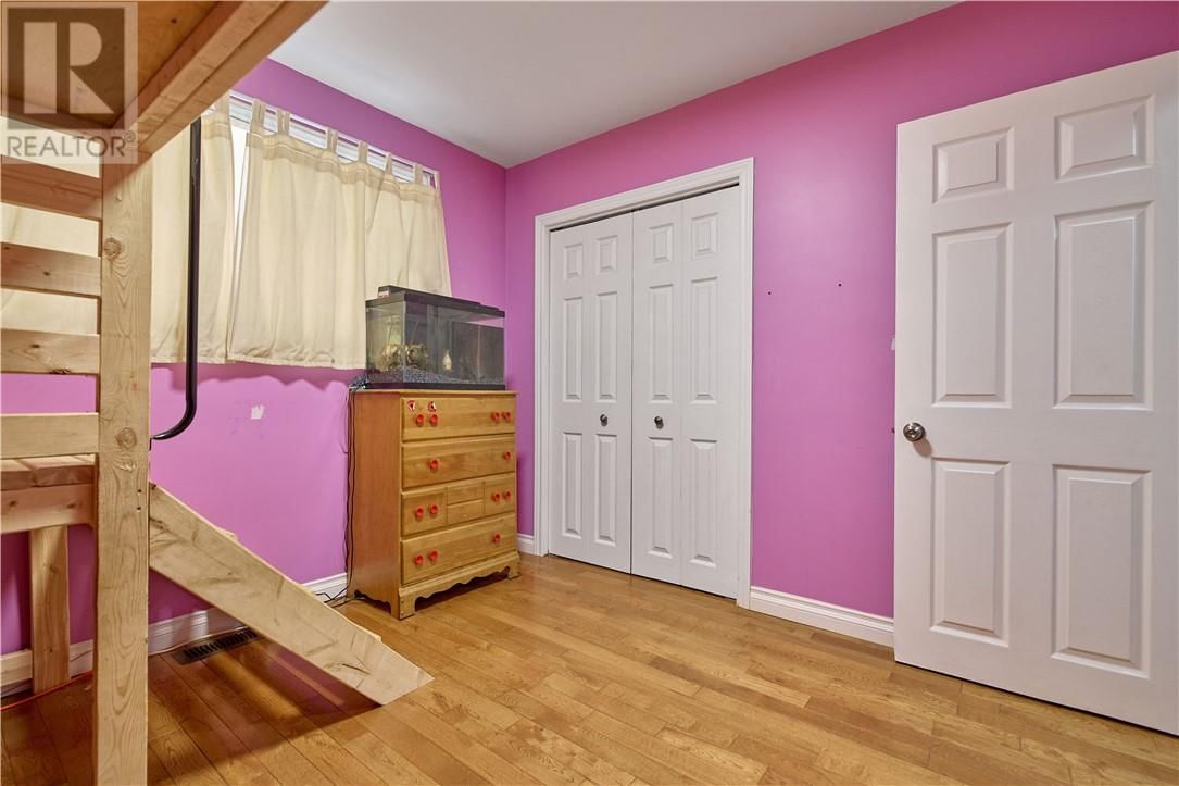 1668 BRIAR AVENUE Image 15