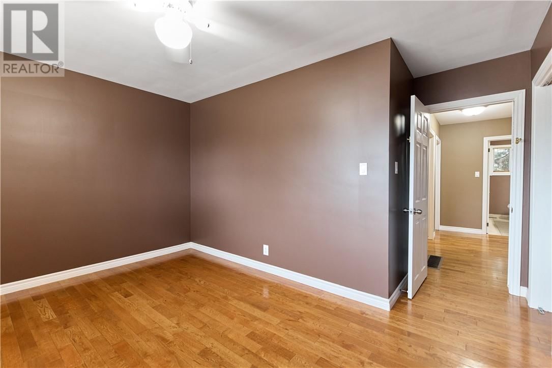 1668 BRIAR AVENUE Image 20
