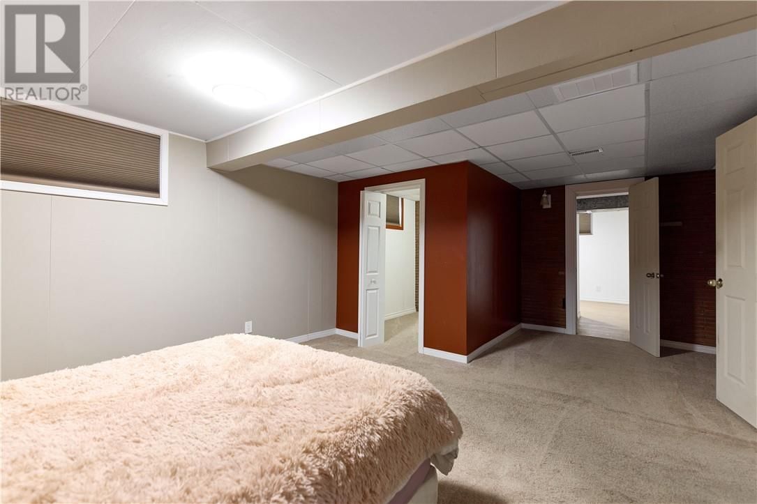 1668 BRIAR AVENUE Image 24