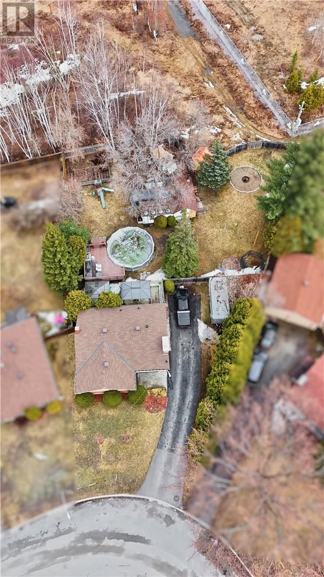 1668 BRIAR AVENUE Image 31