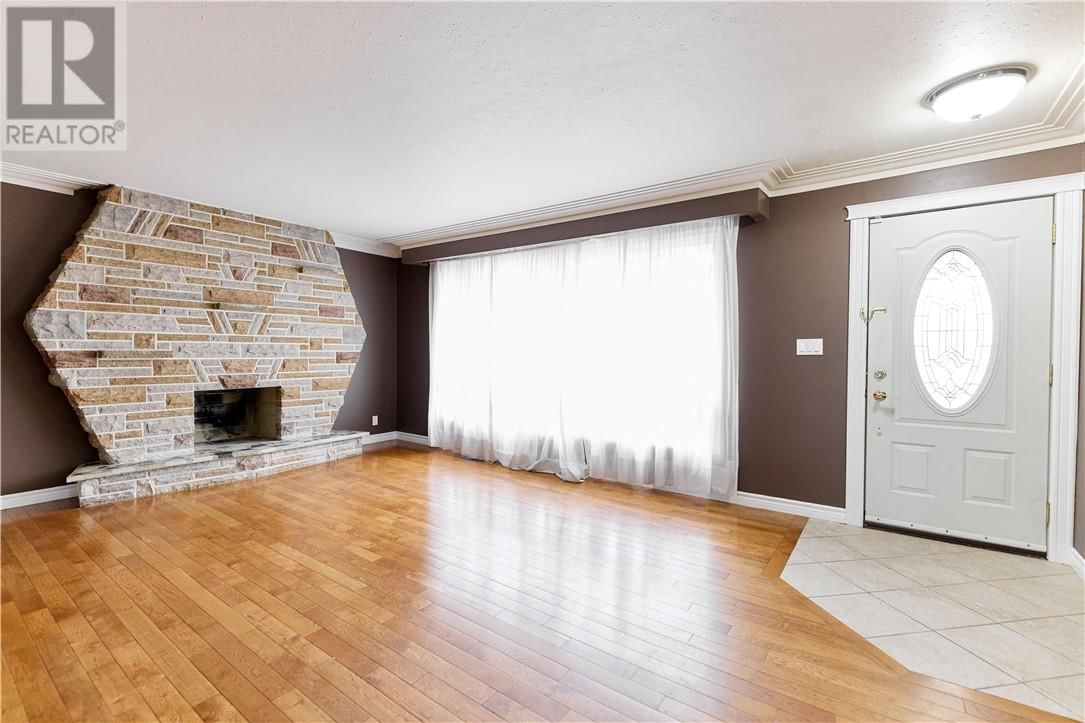1668 BRIAR AVENUE Image 6
