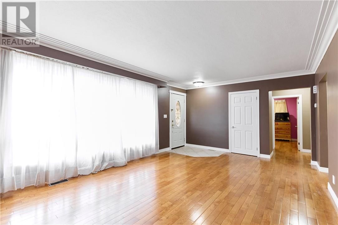 1668 BRIAR AVENUE Image 7