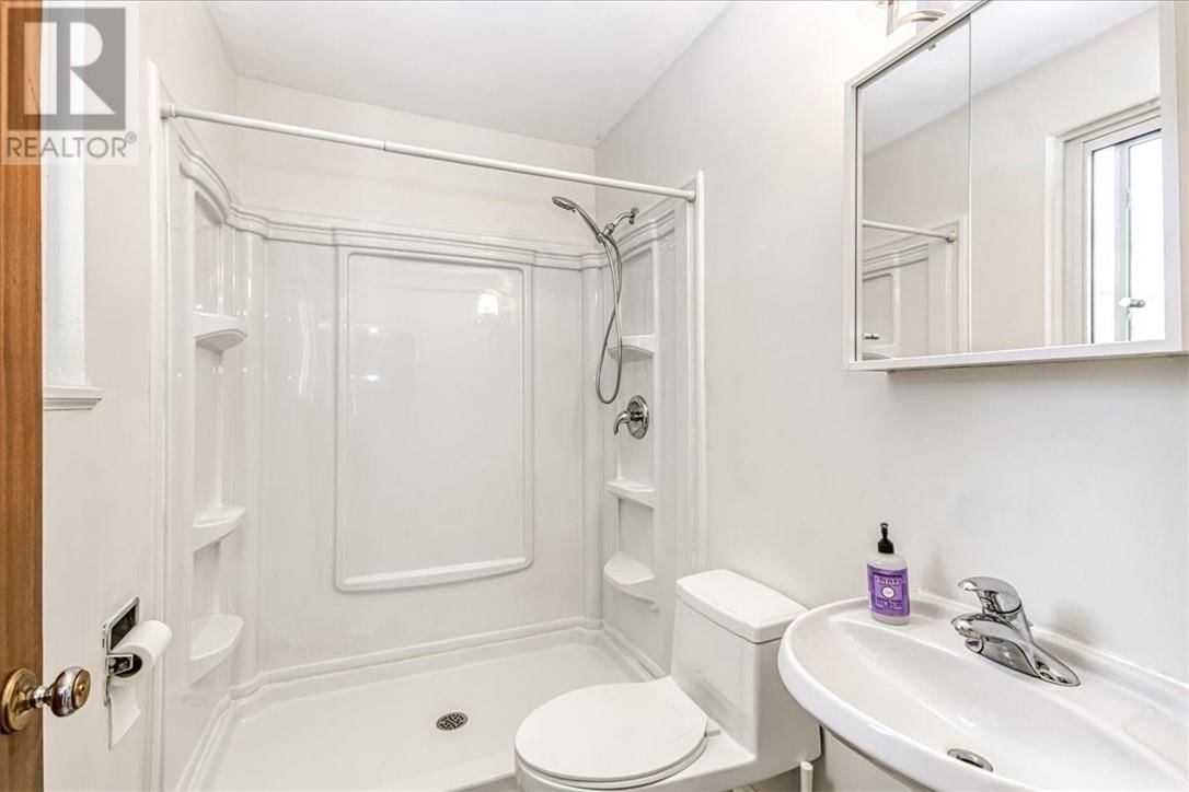 12 BAKER STREET Image 19