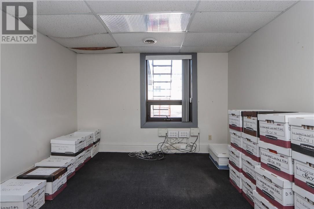 296-298 LARCH STREET Image 12