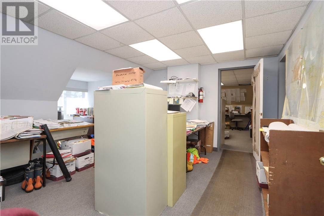 296-298 LARCH STREET Image 16