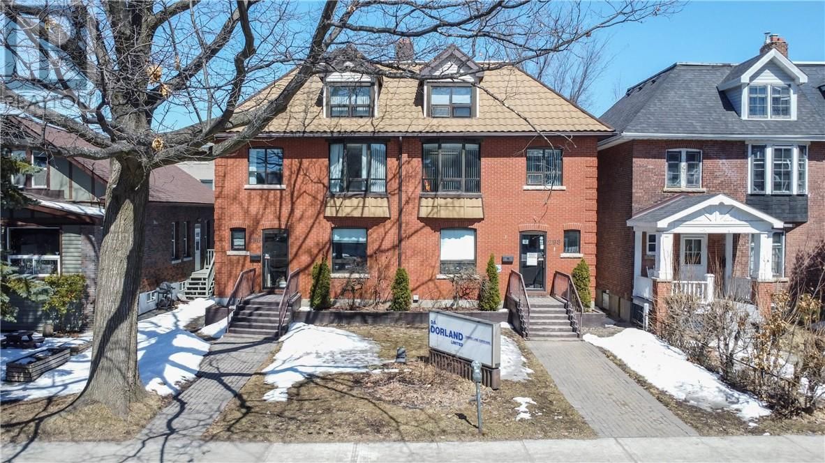 296-298 LARCH STREET Image 2