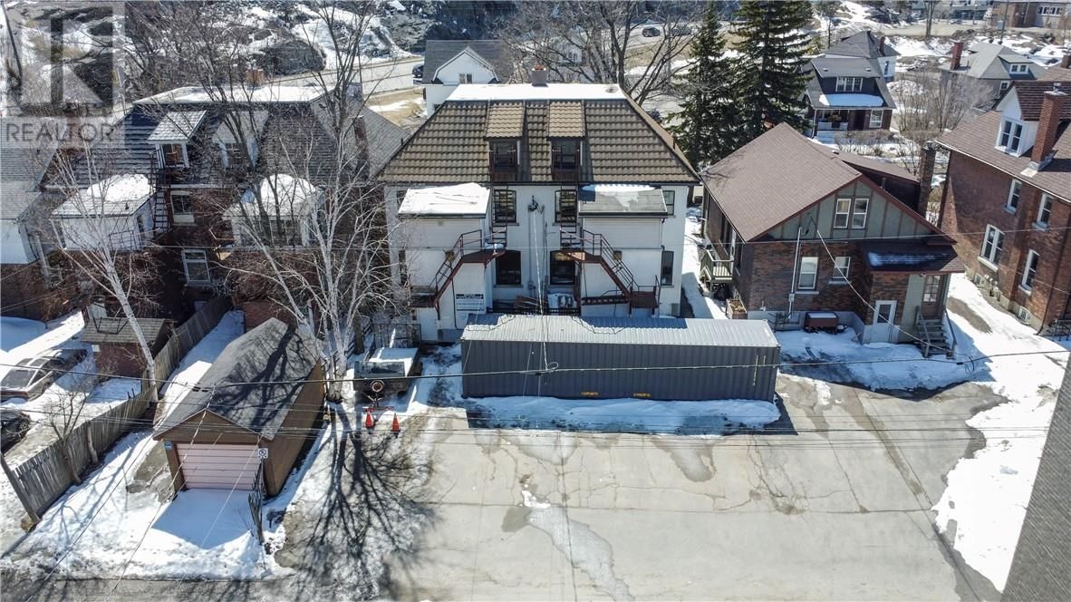 296-298 LARCH STREET Image 3