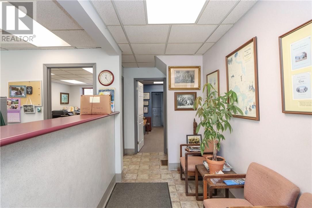 296-298 LARCH STREET Image 5