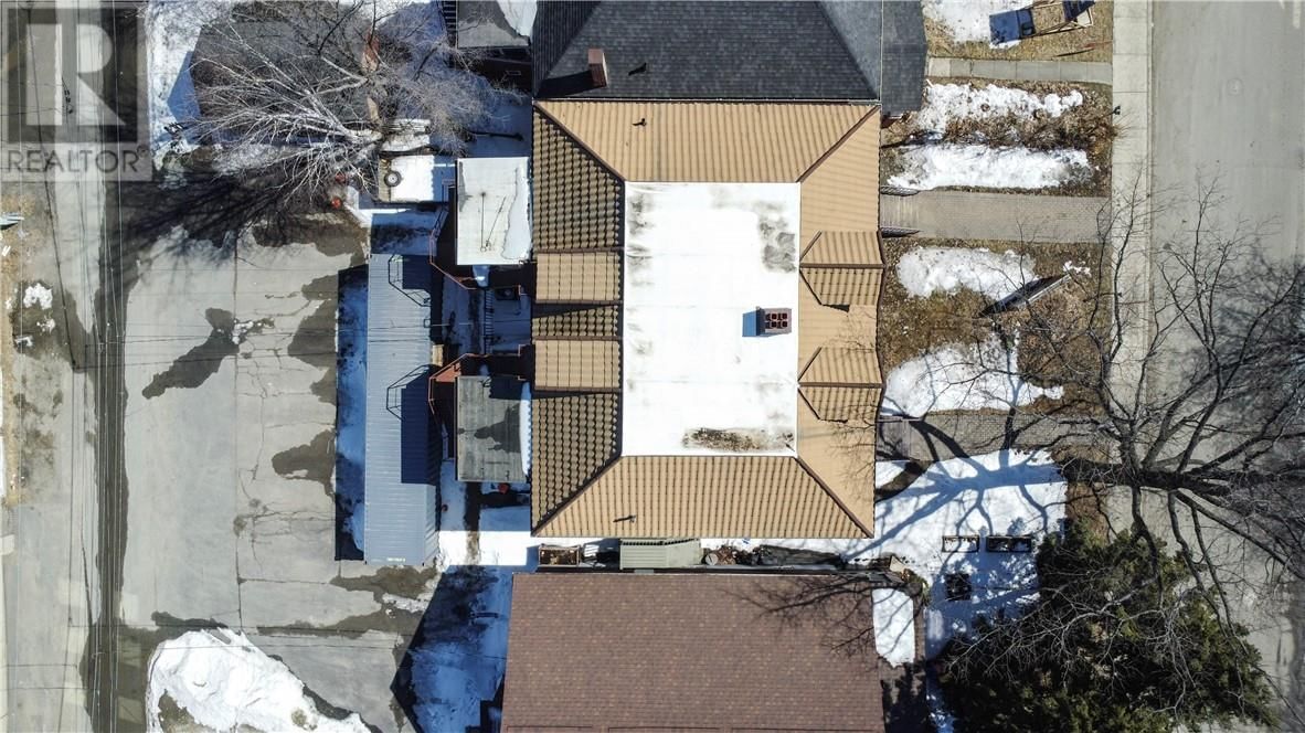 296-298 LARCH STREET Image 53