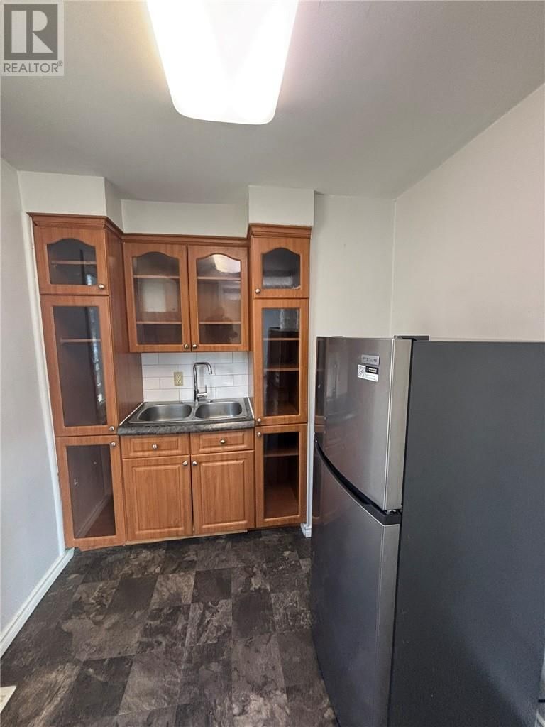 394 BOND STREET Image 11