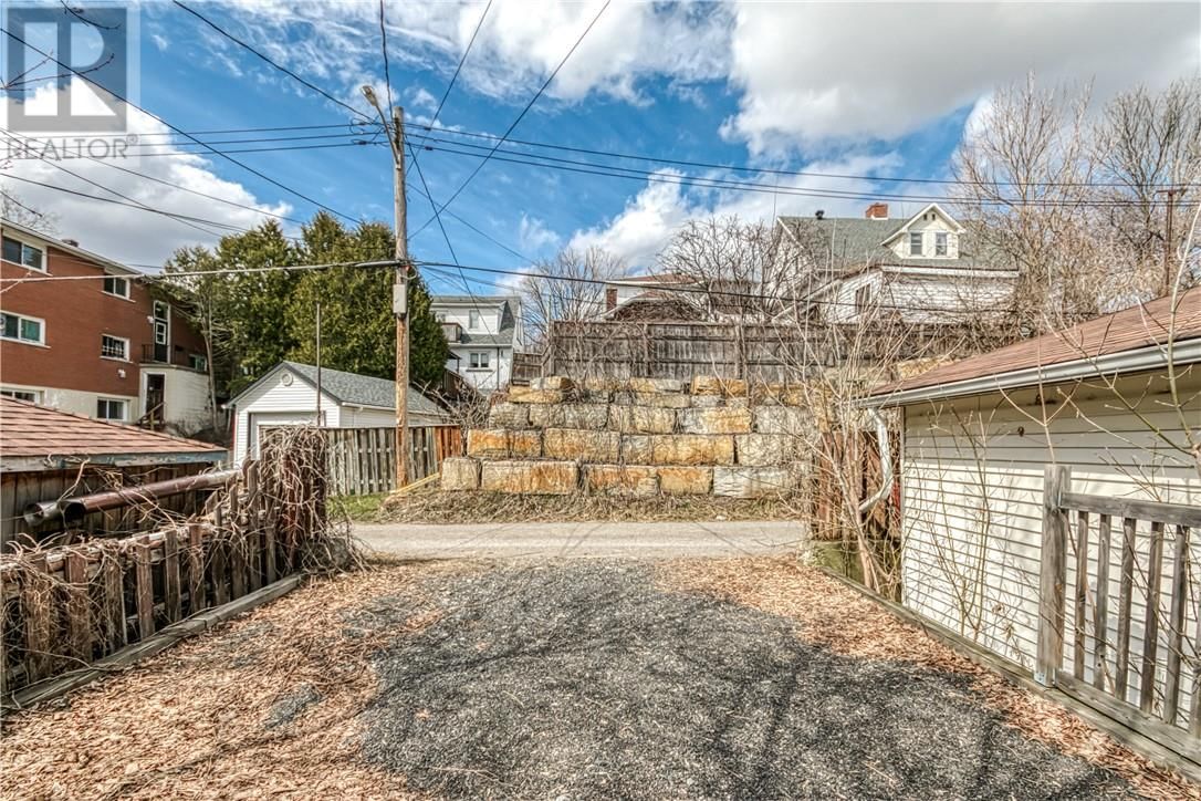 128 ADIE STREET Image 7