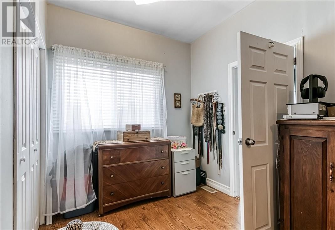 405 GRANITE STREET Image 11