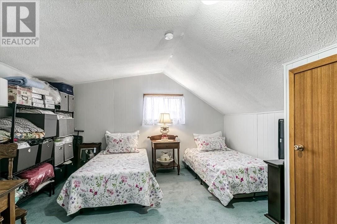 405 GRANITE STREET Image 13
