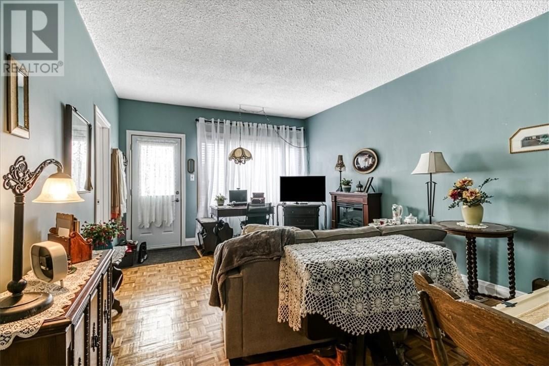 405 GRANITE STREET Image 3