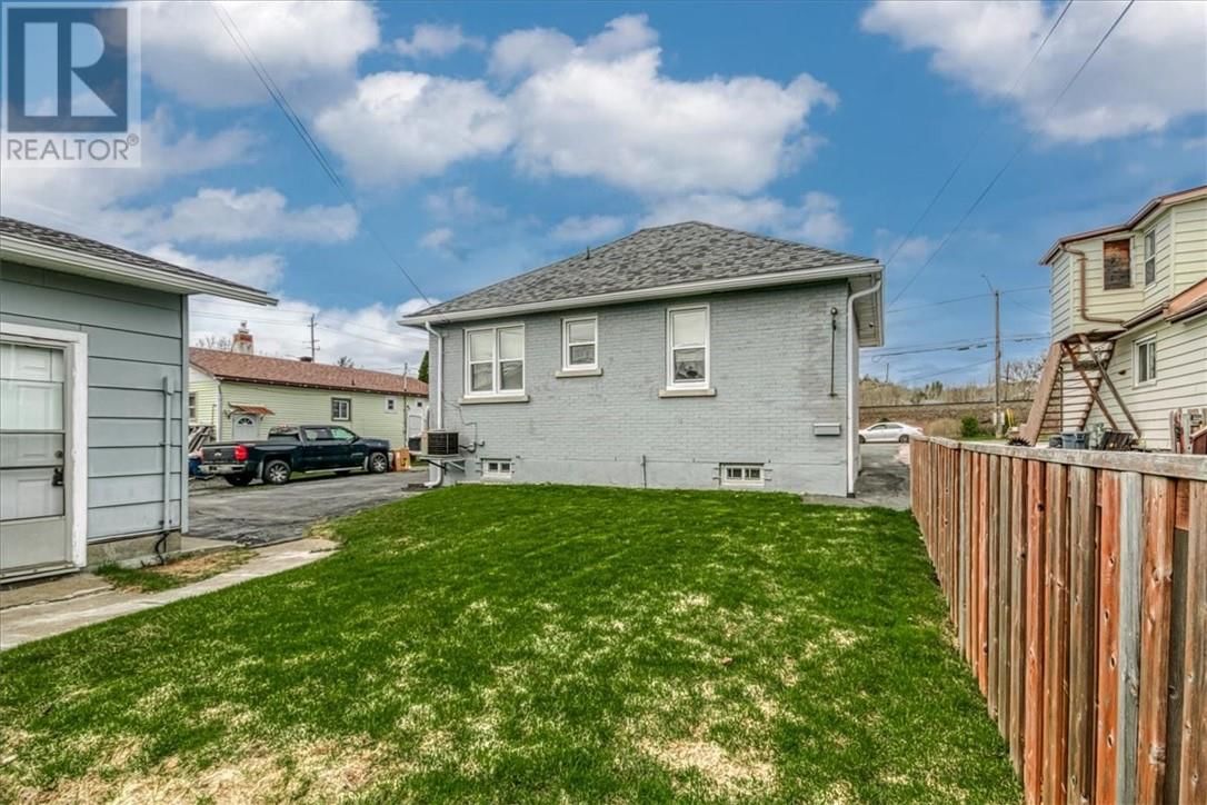 405 GRANITE STREET Image 31
