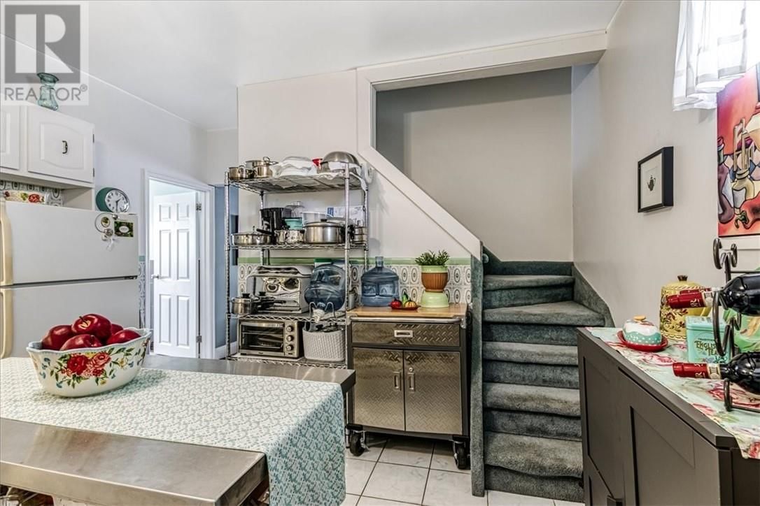 405 GRANITE STREET Image 9