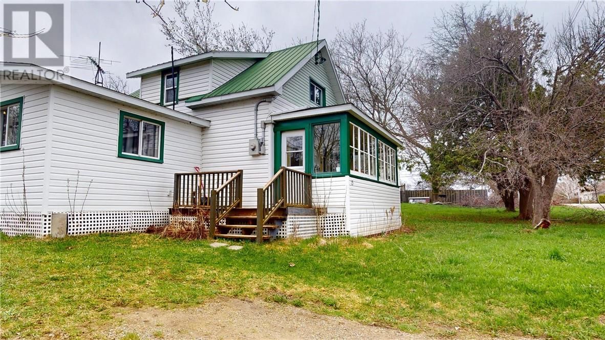 15 VANKOUGHNET STREET Image 25