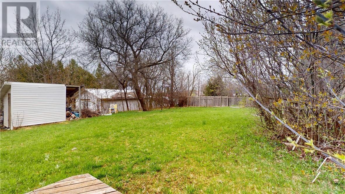 15 VANKOUGHNET STREET Image 27